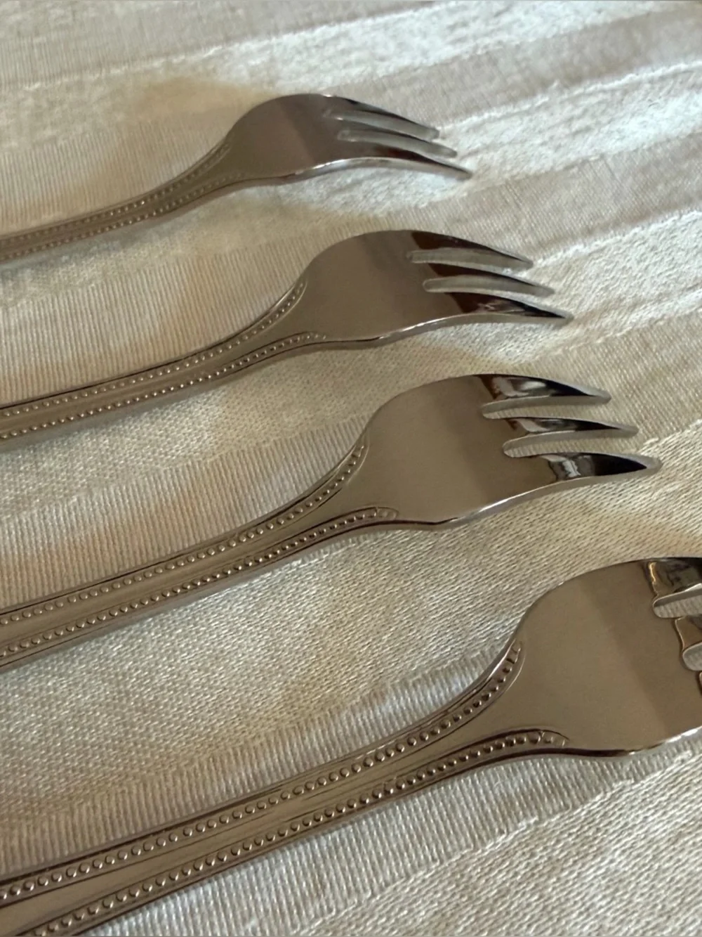 Wallace CONTINENTAL BEAD Cocktail Seafood 3-Tine Forks 6” Stainless (Set of 4)